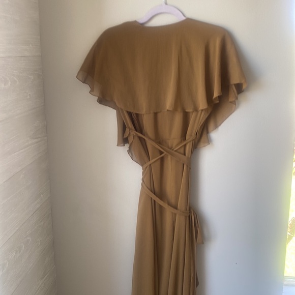 Dress - Picture 2 of 3